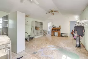 548 Hill County Road 4149, Grandview, TX 76050 - Photo 13
