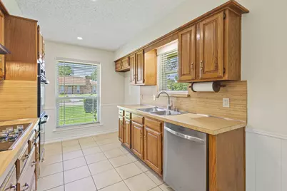 1610 Steenson Drive, Carrollton, TX 75007 - Photo 7