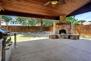 1301 Wildflower Ln, Flower Mound, TX 75028 - Photo 15