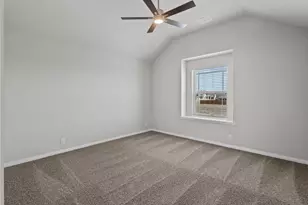 16921 Sandgrass Dr, Justin, TX 76247 - Photo 29