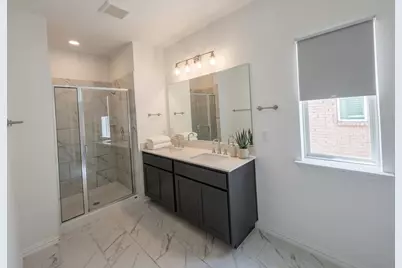9930 Bates Street, Irving, TX 75063 - Photo 7