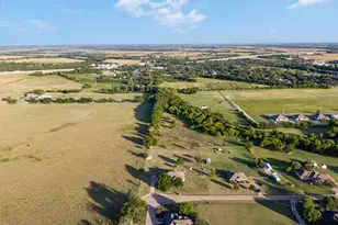 212 Ashley Dr, Bruceville Eddy, TX 76524 - Photo 33