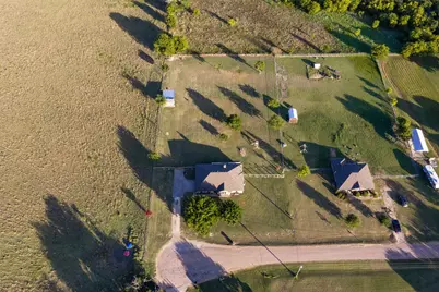 212 Ashley Drive, Bruceville Eddy, TX 76524 - Photo 29
