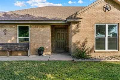 212 Ashley Drive, Bruceville Eddy, TX 76524 - Photo 3