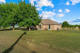 212 Ashley Dr, Bruceville Eddy, TX 76524 - Photo 25