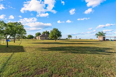 212 Ashley Drive, Bruceville Eddy, TX 76524 - Photo 27
