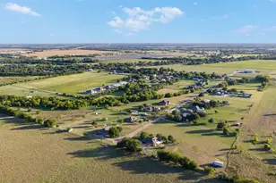 212 Ashley Dr, Bruceville Eddy, TX 76524 - Photo 31