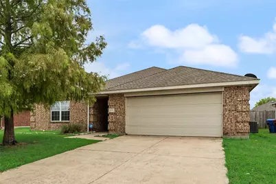 2701 Mockingbird Street, Royse City, TX 75189 - Photo 3