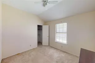 817 Cornfield Dr, Arlington, TX 76017 - Photo 19