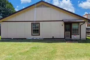 817 Cornfield Dr, Arlington, TX 76017 - Photo 27