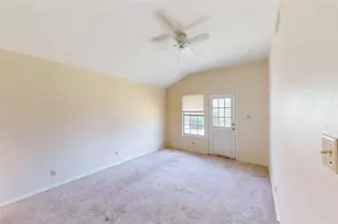 817 Cornfield Dr, Arlington, TX 76017 - Photo 13