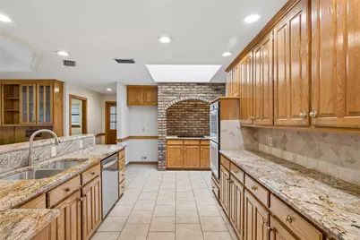 6600 Canalview Drive, Arlington, TX 76016 - Photo 13