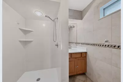 1702 Surrey Circle, Grand Prairie, TX 75050 - Photo 19