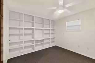 1702 Surrey Cir, Grand Prairie, TX 75050 - Photo 25