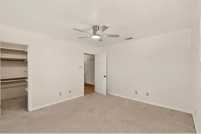 1702 Surrey Circle, Grand Prairie, TX 75050 - Photo 23