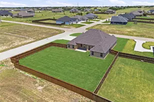 9545 Lynx Xing, Godley, TX 76044 - Photo 3