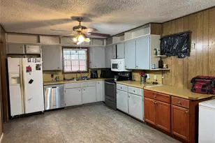 701 N E 3rd St, Knox City, TX 79529 - Photo 11