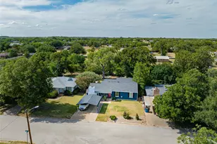 1114 W Dyer St, Breckenridge, TX 76424 - Photo 31