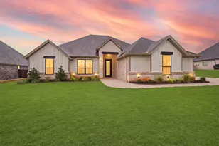 2714 Village Rd, Granbury, TX 76049 - Photo 1