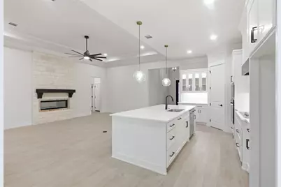 2714 Village Road, Granbury, TX 76049 - Photo 15