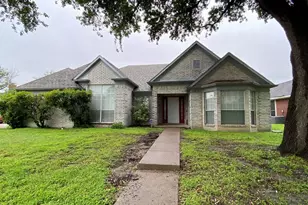 2801 Clearmeadow Dr, Mesquite, TX 75181 - Photo 1