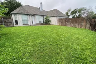 2801 Clearmeadow Dr, Mesquite, TX 75181 - Photo 11