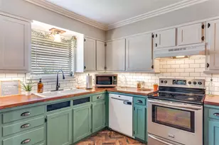 240 Smith St, Burleson, TX 76028 - Photo 15