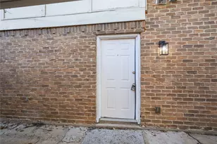 1620 Brown Trail, Hurst, TX 76054 - Photo 17