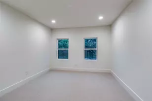 9563 Windy Knoll Dr, Dallas, TX 75243 - Photo 19
