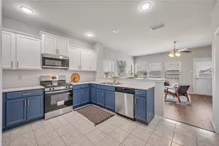 1981 Rainwater Way, Lancaster, TX 75146 - Photo 11