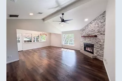 126 Pleasant Run, Lewisville, TX 75067 - Photo 3