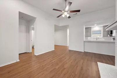 5912 Royal Club Drive, Arlington, TX 76017 - Photo 9