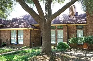 5912 Royal Club Dr, Arlington, TX 76017 - Photo 3