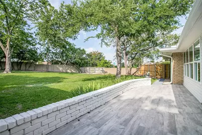 7208 Fernmeadow Drive, Dallas, TX 75248 - Photo 23