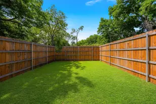 1908 Duluth St, Dallas, TX 75212 - Photo 33