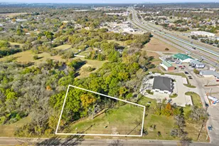 401 E Malloy Bridge Rd, Seagoville, TX 75159 - Photo 1