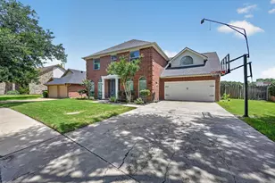 2204 Lakeshore Dr, Flower Mound, TX 75028 - Photo 3