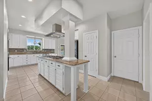 2204 Lakeshore Dr, Flower Mound, TX 75028 - Photo 9