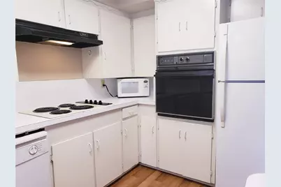 7010 & 7012 Kingsbury Drive, Dallas, TX 75231 - Photo 23