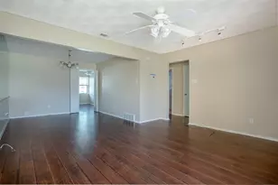7010 & 7012 Kingsbury Dr, Dallas, TX 75231 - Photo 9