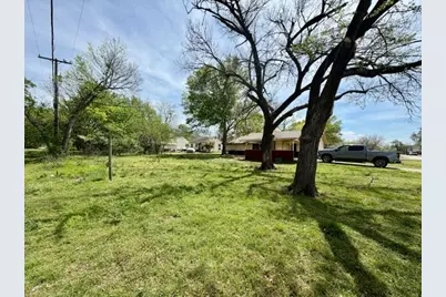 210 W Houston Street, Leonard, TX 75452 - Photo 11