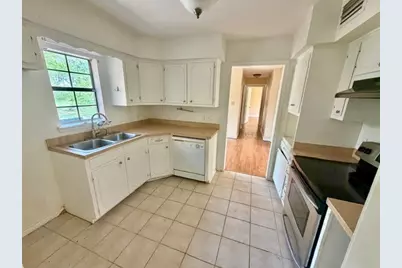 210 W Houston Street, Leonard, TX 75452 - Photo 3