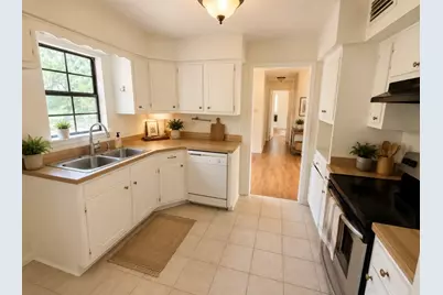 210 W Houston Street, Leonard, TX 75452 - Photo 3