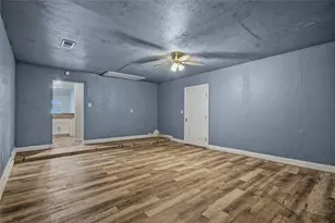 2431 Eastern Oaks Dr, Dallas, TX 75227 - Photo 13