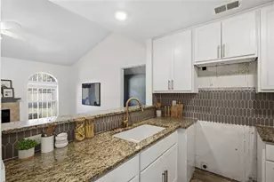 2431 Eastern Oaks Dr, Dallas, TX 75227 - Photo 11