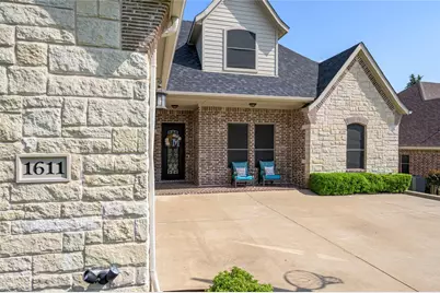 1611 Moreland Drive, Sherman, TX 75090 - Photo 3