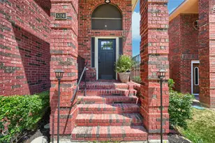 524 Woodlake Dr, Coppell, TX 75019 - Photo 3