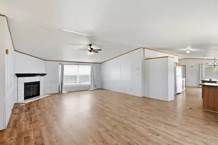 201 Oak St, Blue Ridge, TX 75424 - Photo 9
