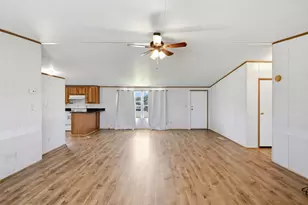 201 Oak St, Blue Ridge, TX 75424 - Photo 7
