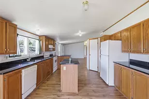 201 Oak St, Blue Ridge, TX 75424 - Photo 17